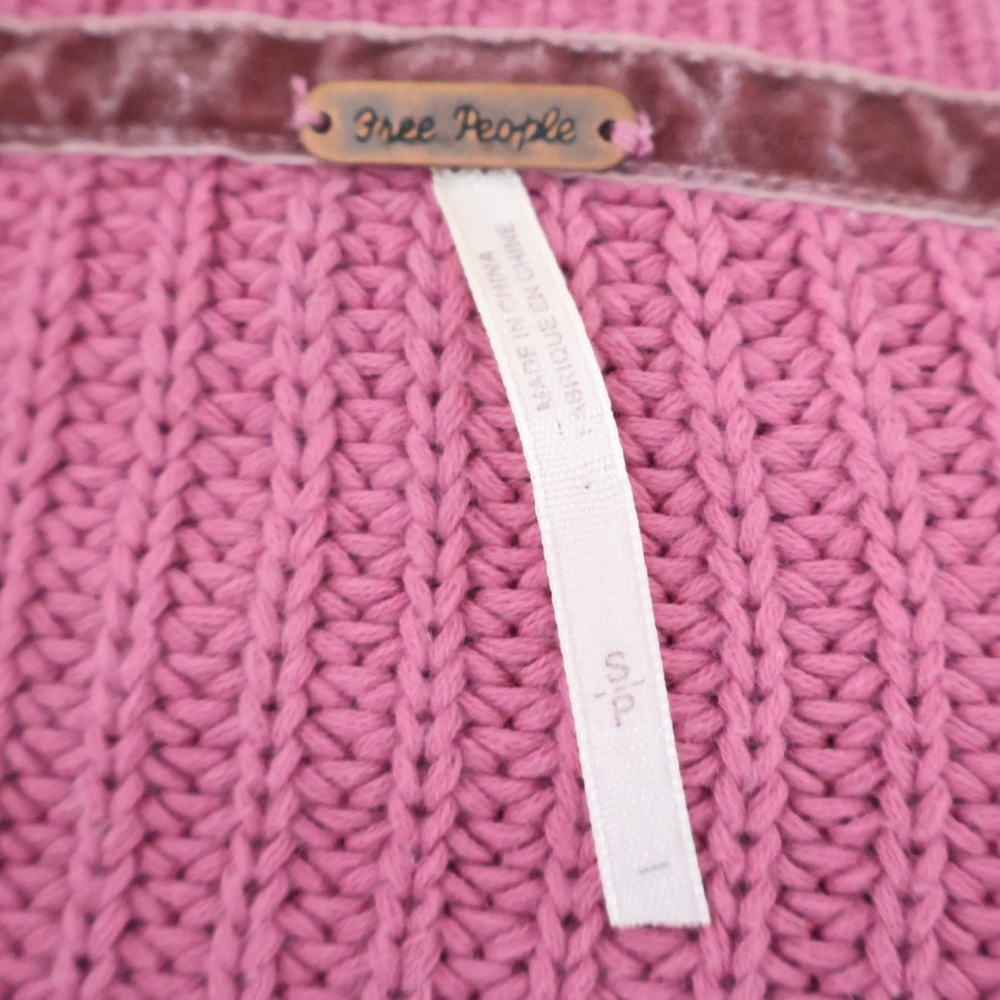 Free People Cropped Flare Arm Pink Damsel Knit Sweater Small - Picture 7 of 7